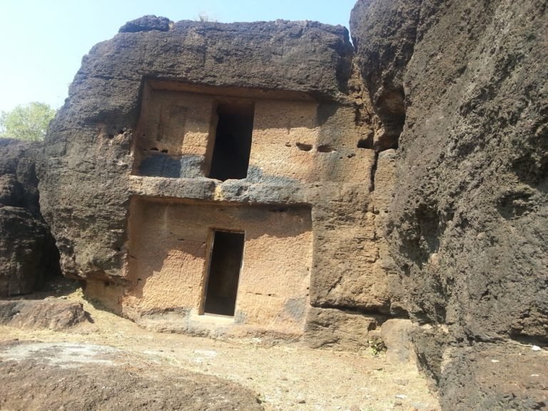 कोलवी की बौद्ध गुफाएं