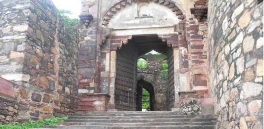 रणथम्भौर दुर्ग रणथम्भौर दुर्ग - www.rajasthanhistory.com